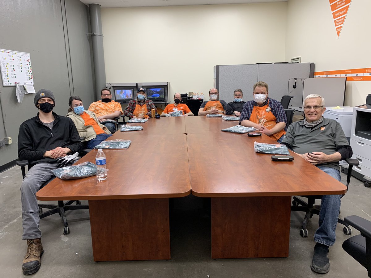 Alice Story tweet media