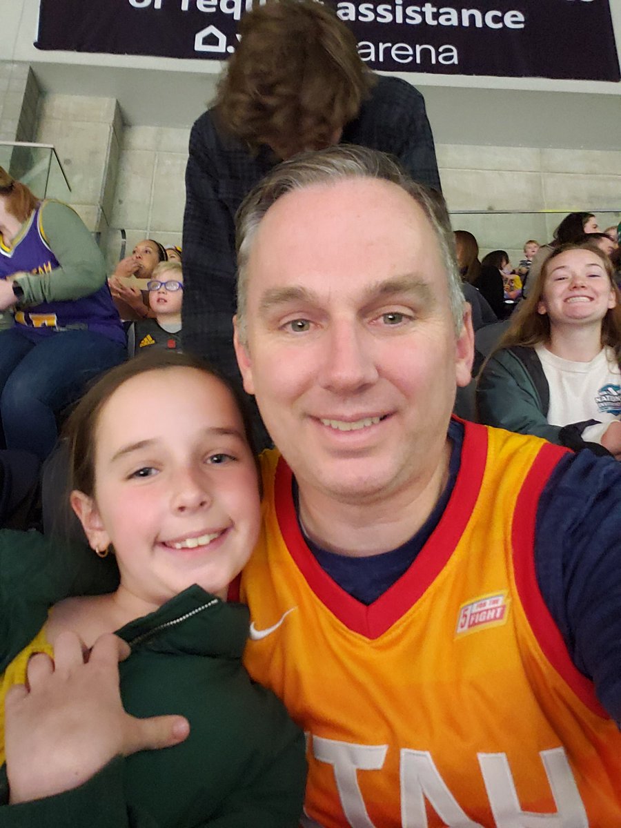 TechCoachMyles's tweet image. Jazz game! Let's get a W for this girl's first game.  #TakeNote #daveweek