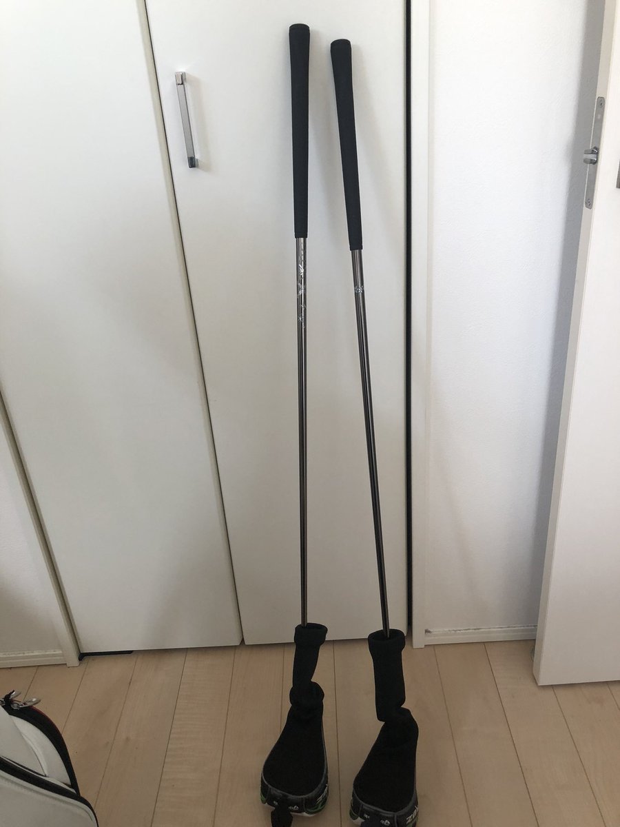 tantan_vegagolf's tweet photo. 3Wと5Wのグリップ交換してもらった。太めの2.3にテープを二重巻きにしてもらった効果は如何程だろう?乾くまで5時間、楽しみだ😆
#taylormade
#RBZ
#IOMIC
#BlackARMOR
#StickyEvolution
#GOLFMAXさいたま浦和店 https://t.co/sVnDJX8eWC