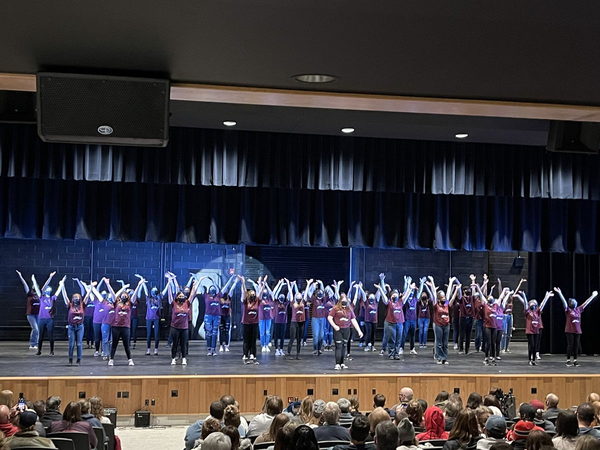 LCSDFineArts's tweet photo. One more chance to see FAME 2022! What an incredible way to open our new auditorium! Our students were radiant and inspiring. Come join us Sunday at 3pm for our second performance! #MusicInOurSchools #ArtsMatter @OfficialNYSSMA @NYSDEA @LCSDOfficial Bravi a tutti! https://t.co/RHjEkogK7C