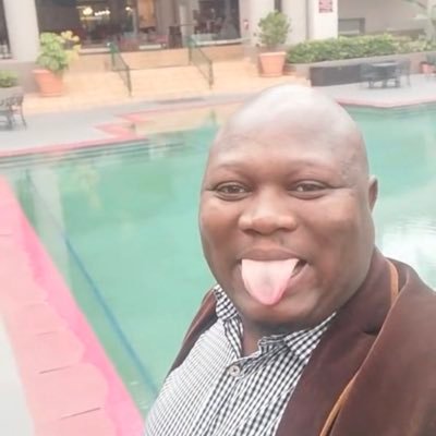 Gen_R_Mashesha's tweet photo. @motheomoremi_1 Give it to me please https://t.co/6hD6vK1t2x