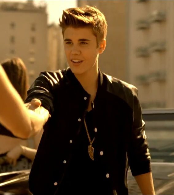 pcdirlam's tweet photo. Remember when Justin tried so hard to blackfish in his boyfriend era but he actually just looked lesbian https://t.co/A6n1ykv9he