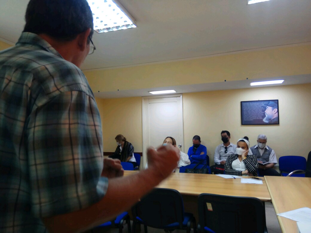 FturUh's tweet photo. El Grupo de Trabajo Científico Estudiantil LogiStur junto a su Profesor Principal el MSc. Rodolfo García Castellanos, participan en la capacitación para el diagnóstico del desempeño logístico de Palmarés Centro.
#SomosFTUR #GTCE #LogiStur
@PalmaresCuba https://t.co/7Kag20kwjl