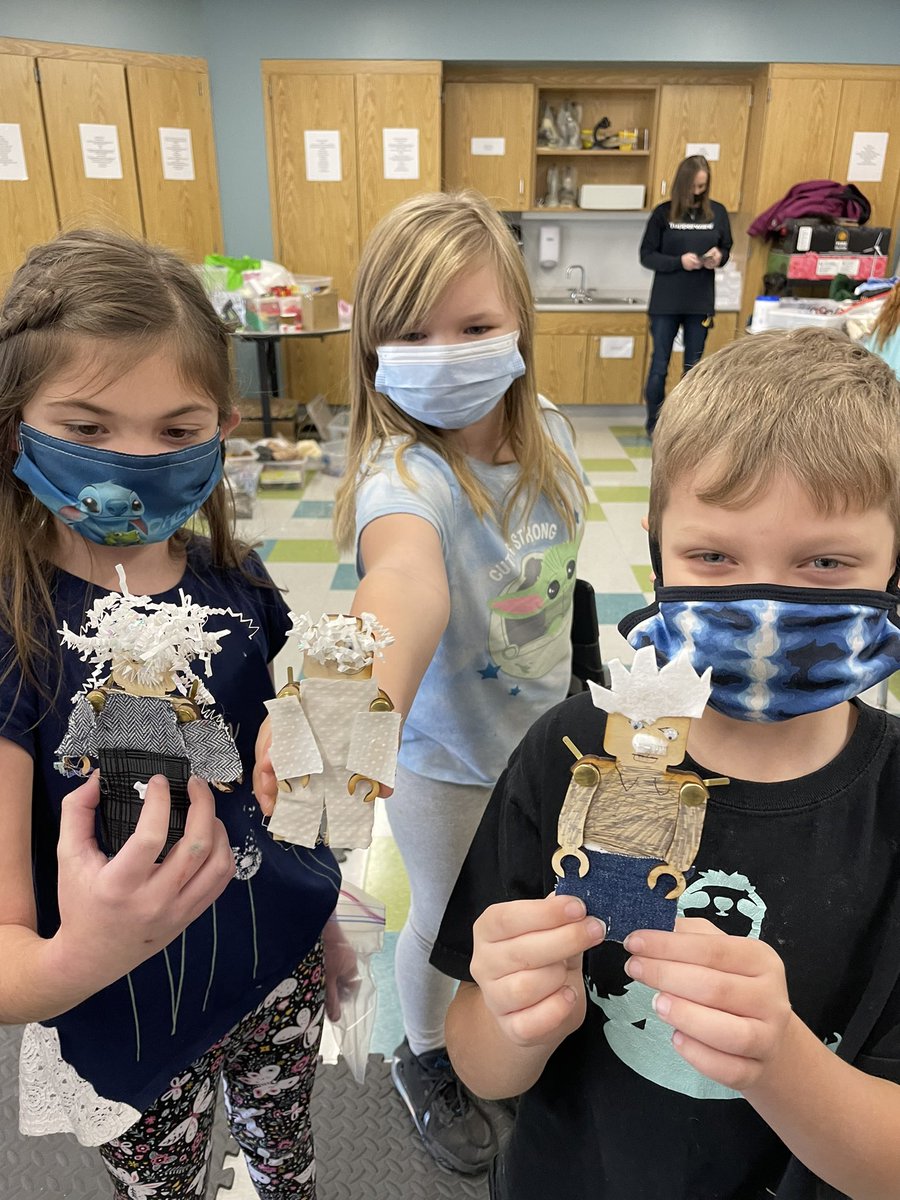 STEMtoThem's tweet photo. 2nd graders at Grandview Elementary honor their scientist heroes: Grace Hopper, Albert Einstein, Jane Goodall, Bill NYE, Nikola Tesla, Marie Curie, Sally Ride and more! https://t.co/xBEhWa95KP