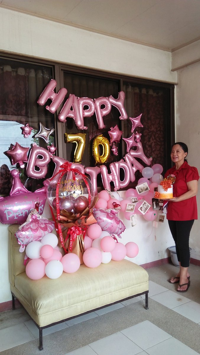 twinarron's tweet photo. happy birthday mama jocbi https://t.co/wJM8yttked