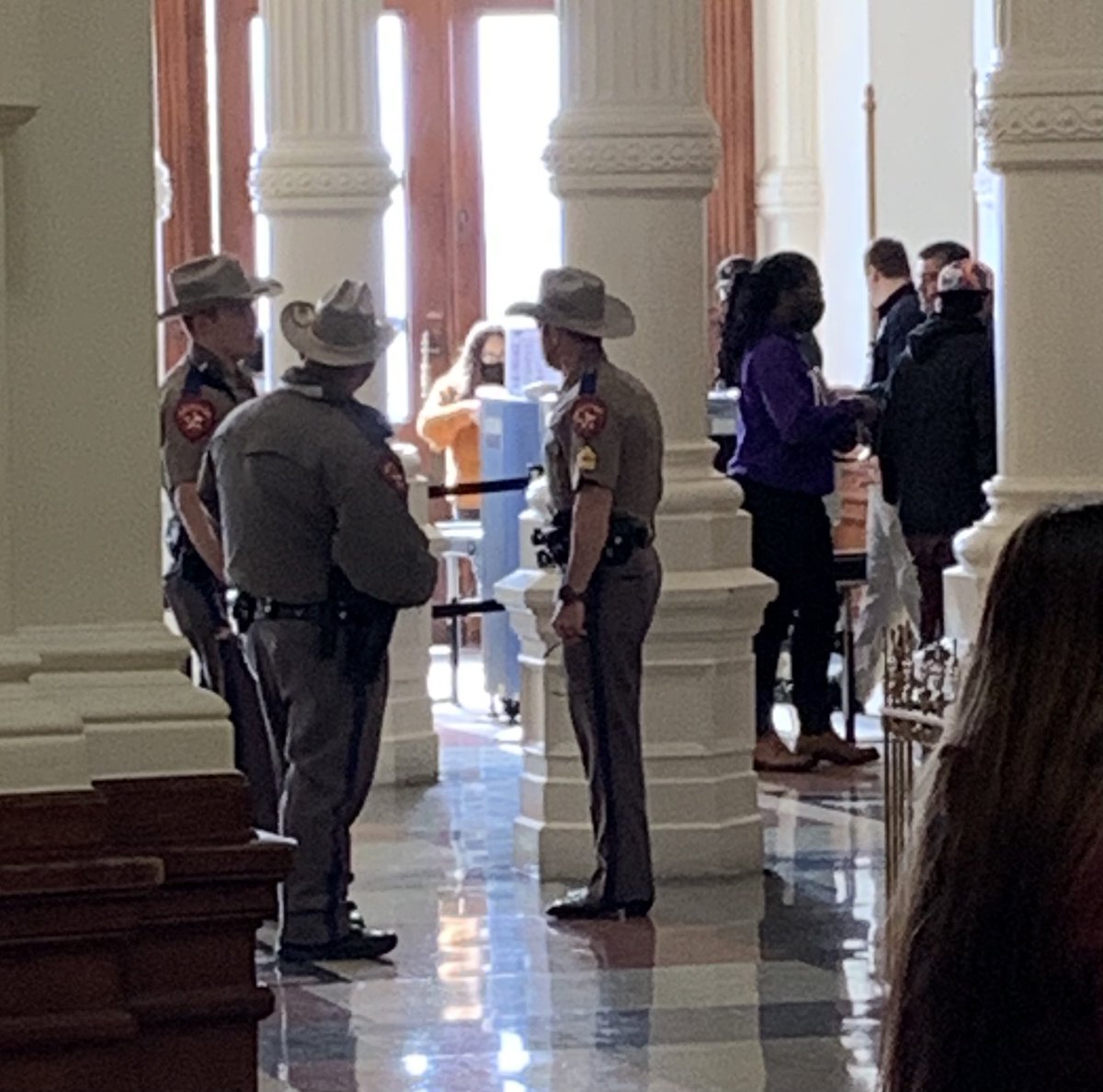 the_dcshow's tweet photo. If Texas was an independent nation, it would control the 3rd largest standing armed forces on earth. https://t.co/WIMfRVU4Vx