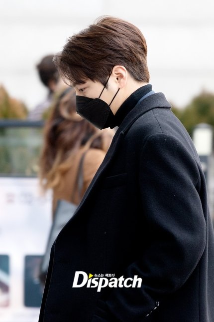 kim bum attended park shin hye and choi taejoon's wedding today aaa 🖤