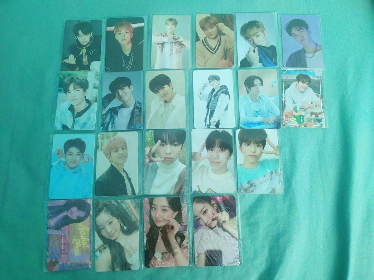 Treasureikonic's tweet photo. WTS
Treasure Photocard/Postcard
Twice Photocard
B.I Postcard
Somi XOXO Album
Rosé 'R' Album

QYOP 
@pasarTREASURE @PasarOnce @PasarKimHanbin @PASARSOMI @pasarBLACKPINK 

Help me retweet please
I want to clear my collection https://t.co/MJrHyc9AOw