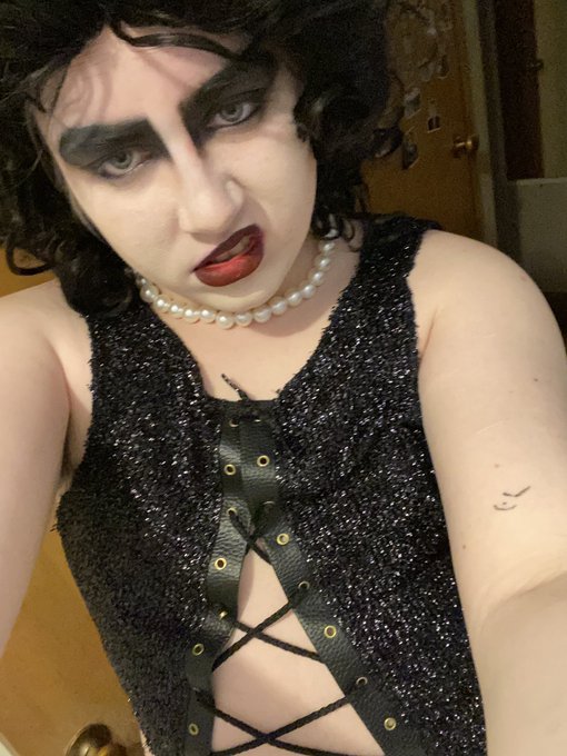 Meatloaf anyone? https://t.co/MaLm3ChQTC