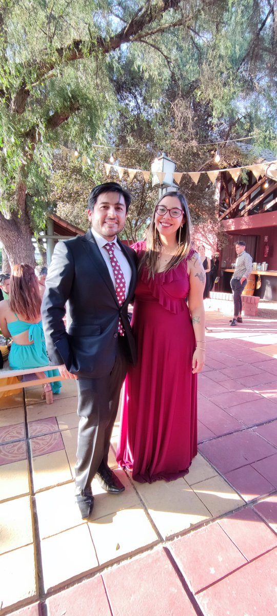 OrsolaSaga's tweet photo. #ModoMatri con la @pmedinaa
Felicidades @nachomanriquez 🤗 https://t.co/03iVNZg8yU
