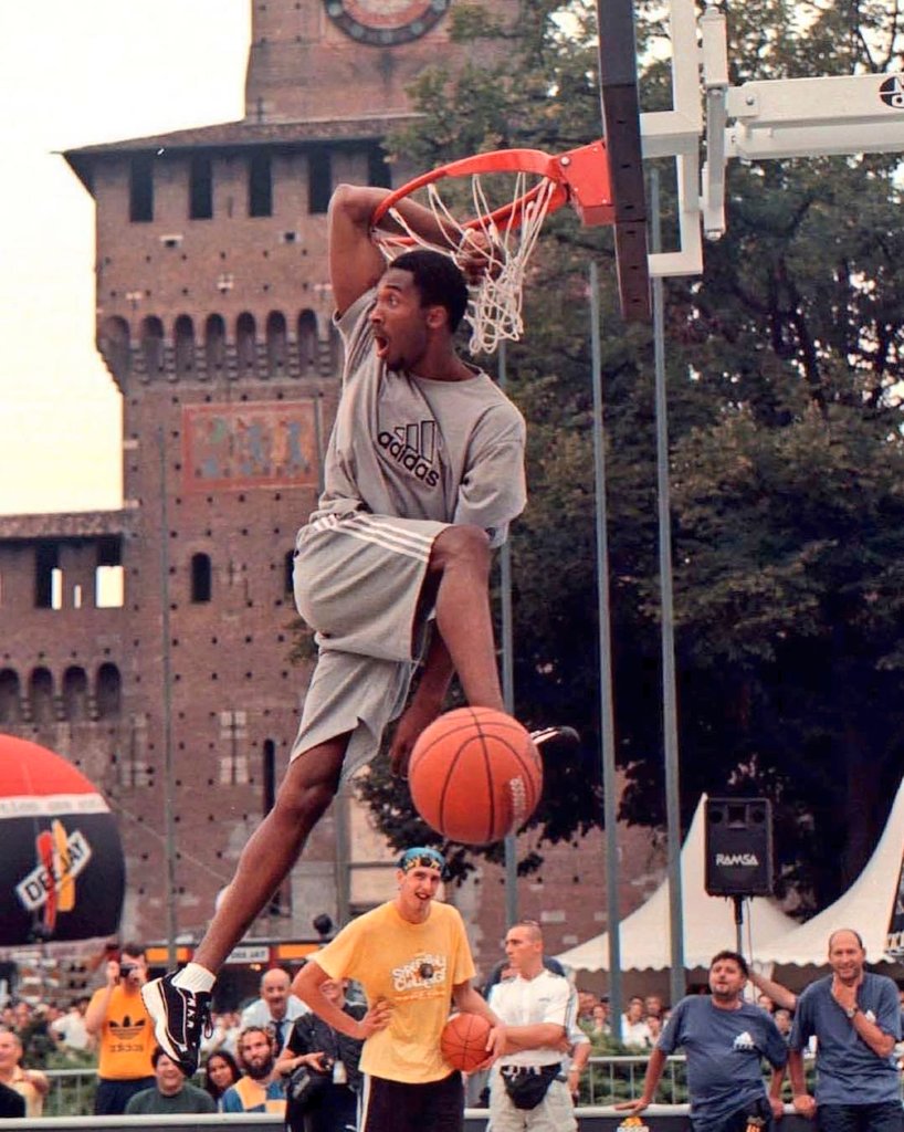 Hoops Nostalgia on Twitter: "Kobe Bryant jams one home at the Adidas Streetball Challenge (1997) The event was held in the grounds of a 15th century old castle in Milan. /