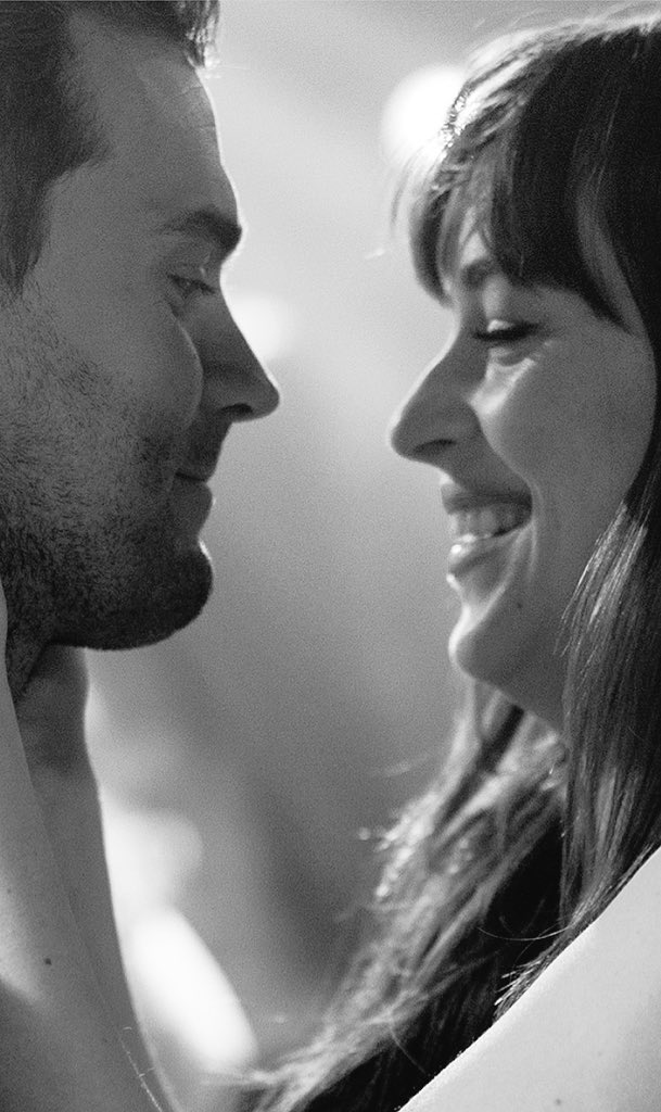 🔥🔥🔥 Perfect people, my faves, so many great projects after this but you still have me mesmerised. #DakotaJohnson and her love #JamieDornan Best couple