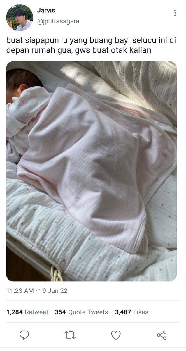ccelest_j's tweet photo. Anak pertanian sama anak mesin kok disuruh jagain bayi.

Yoon Jae Hyuk x oc au!
By. ccelest_j https://t.co/tEHkg3xQp0