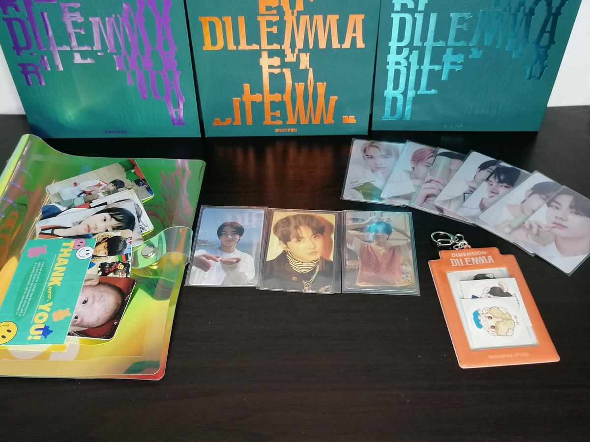 luvishh_'s tweet photo. ~ may mga poging umuwi!!
#wlltnijngwn_budols

this package is full of love!! kinikilig pa din ako 😭😭. tysm mhiee @pjscart_ for trading, budoling and for the gifts!! grabe ang pa freebies ang cutieee!! more budols to come <33 #from_adri https://t.co/0mEnSHQt55