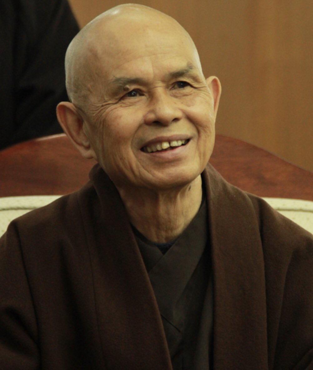 인류의 큰 스승이신 틱낫한 스님이 세수 96세로 지난 21일 열반에 드셨다. 다시 이 세상에 오셔서 중생과 함께 하시고 깨우쳐 주시기를.._()_