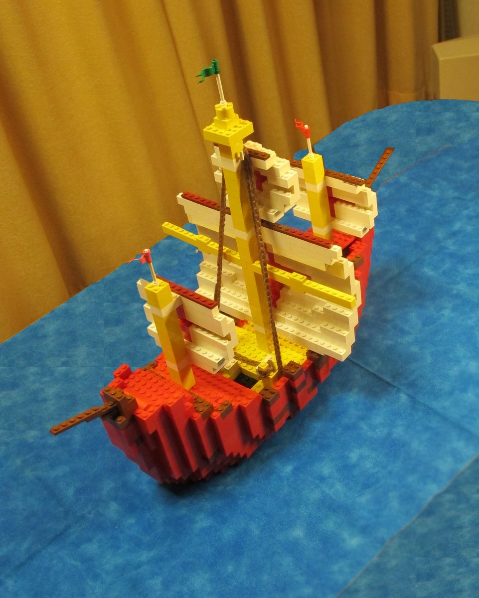 KOTOHir's tweet photo. #LEGO #sailing_ship #columbus   In 1492, Columbus' fleet, flagship of the Santa Maria, rediscovered the New World (Caribbean). https://t.co/cWfePZwA1V