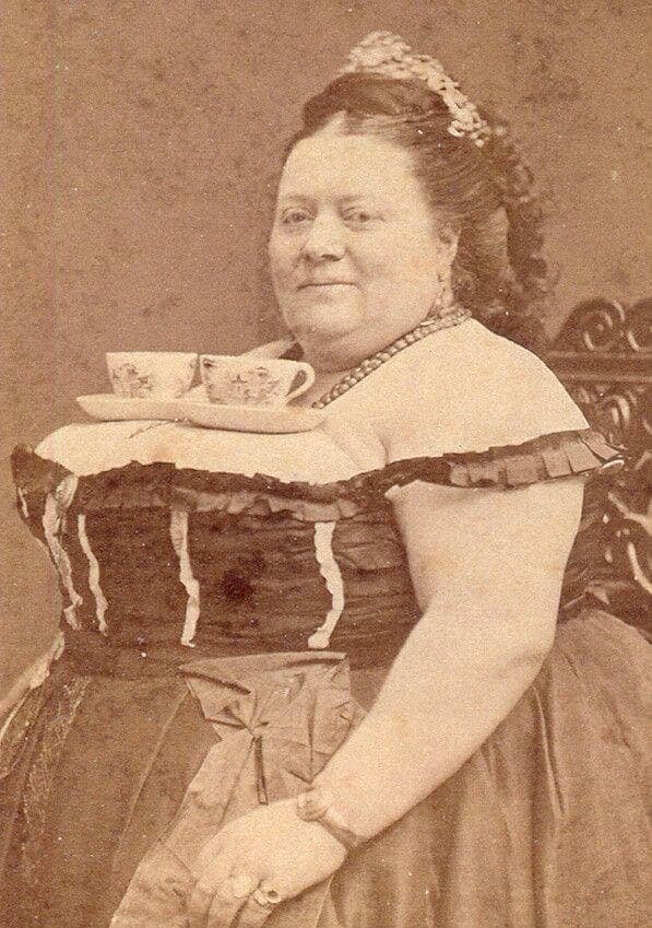 ChrysPopkoff's tweet photo. How do you take your tea? https://t.co/ohfhZJLyKh