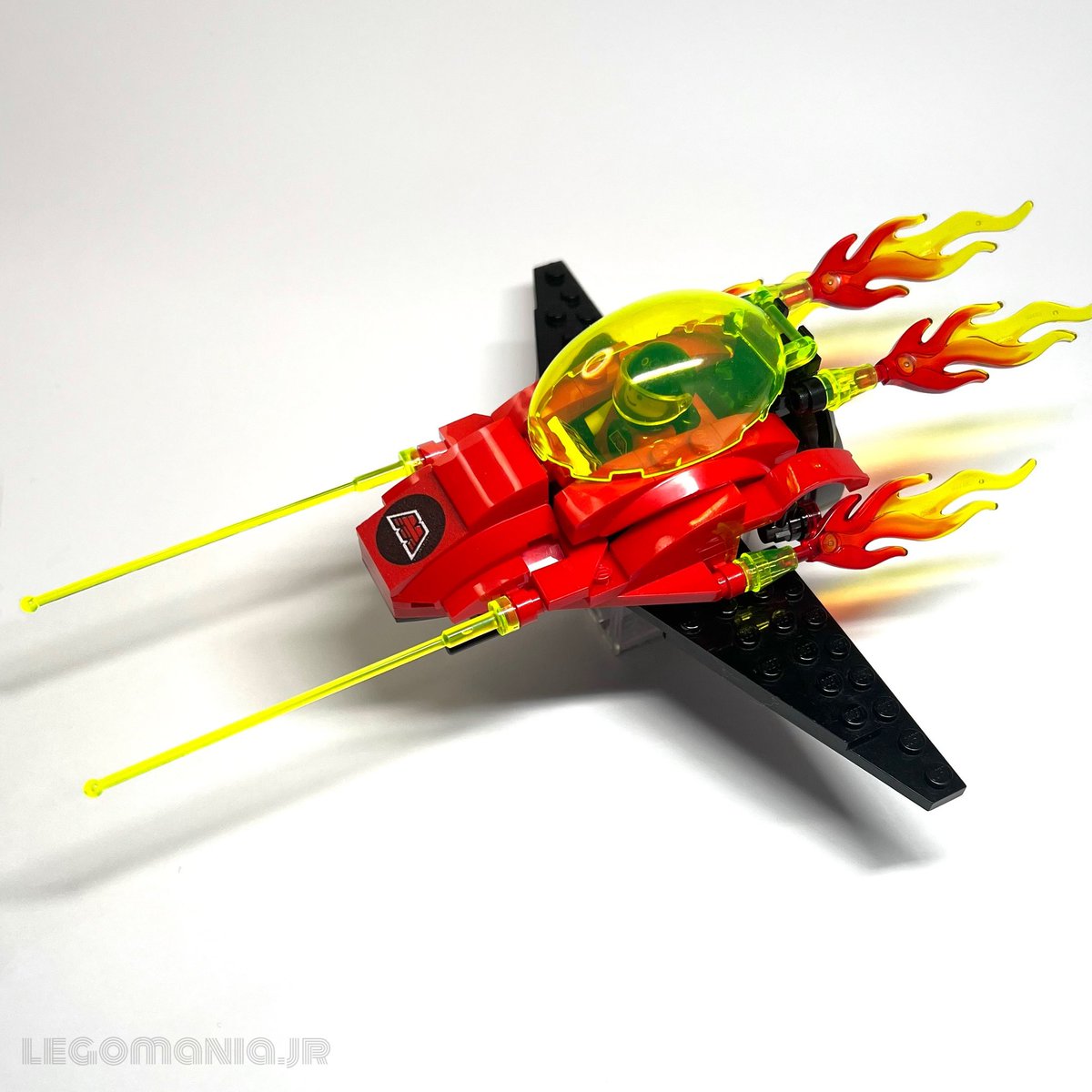 legomania_jr's tweet image. LEGO 6877 Vector Detectorをベースに、新しいパーツも使って
Mトロンのミニシップを作りました😋💓

🛸リプ欄にも画像があるので見てもらえると嬉しいです✨

#lego   ＃レゴ
#mtron #rebuildtheworld 
#デモス瑠偉杯