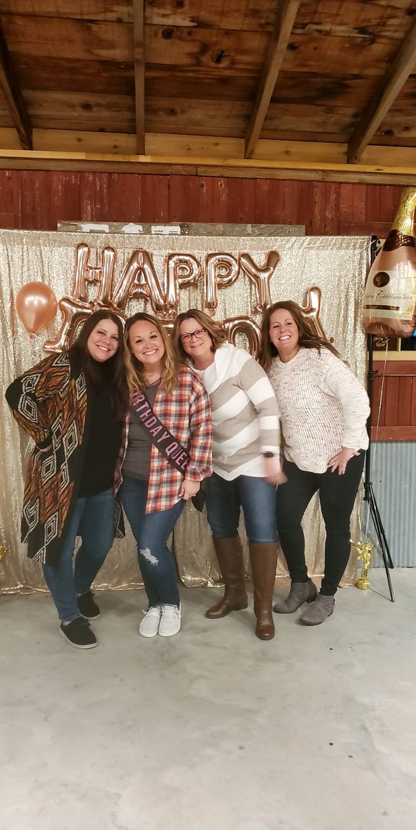 Future_Mrs_A1's tweet photo. So I found out @NorthMoRoyal is a great liar.... And pulled off a surprise 40th birthday party for me! ❤️#heresto40 #FABULOUSand40 https://t.co/78nDs6elG7