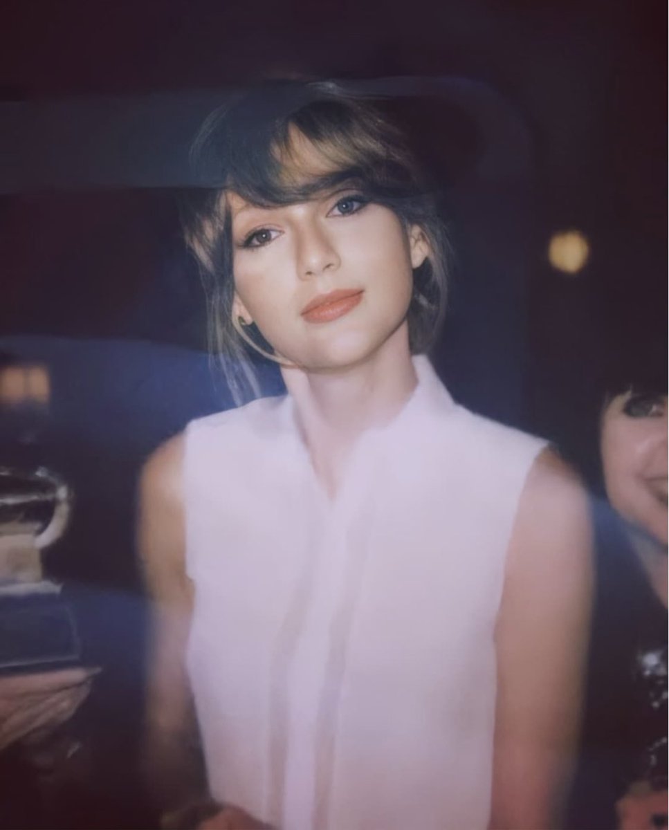 Kate22844108's tweet photo. Emotional cause I love her so much
@taylorswift13 @taylornation13 https://t.co/PffvDjkfZQ