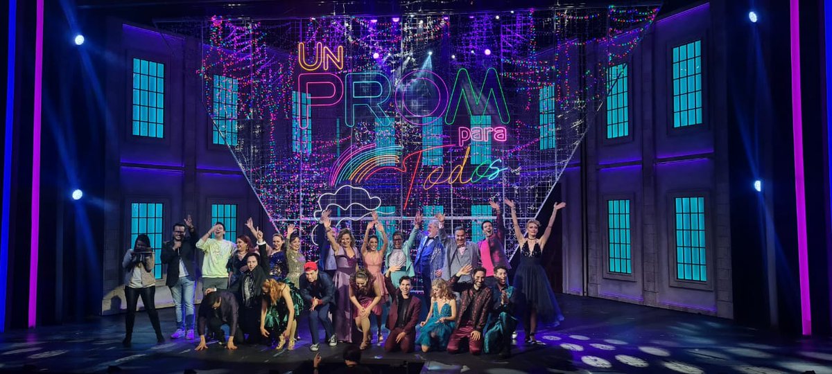 Mariano Riva Palacio (@jmrivapalacio) on Twitter photo ¡Este musical es adictivo! Por segunda ocasión regresé a <a href="/ThePromMexico/">The Prom México</a> qué maravilloso es, de principio a fin. Tolerancia, respeto, inclusión y amor, esos son los mensajes de esta fabulosa pieza, vayan a verlo. ¡Este musical es adictivo! Por segunda ocasión regresé a <a href="/ThePromMexico/">The Prom México</a> qué maravilloso es, de principio a fin. Tolerancia, respeto, inclusión y amor, esos son los mensajes de esta fabulosa pieza, vayan a verlo.
