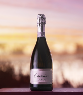🍾 Ruggeri: Il nuovo Rosé Brut completa la pregiata linea delle Selezioni

➡️ Ruggeri ha voluto proseguire la sua mission e abbracciare nuovi orizzonti nelle bollicine rosate lanciando un nuovo prodotto, proveniente da uve 100% Pinot Nero.

Leggi 👉 bit.ly/3fNnoy1