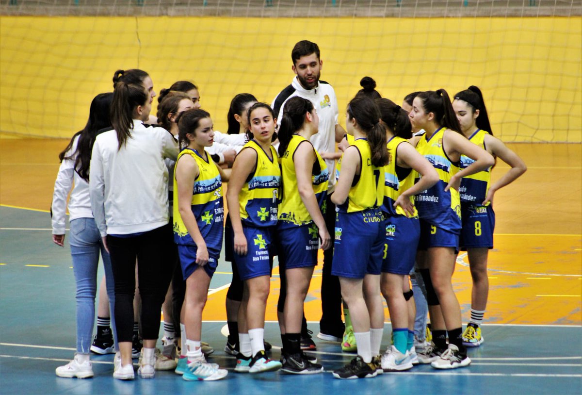 cbls_fem's tweet photo. Mañana jugamos en la Moheda!!!!
Partido clave para poder ascender en la tabla😜
🕐17:00
📍La Moheda
🆚️CEI Toledo https://t.co/HhlQdj9dRH