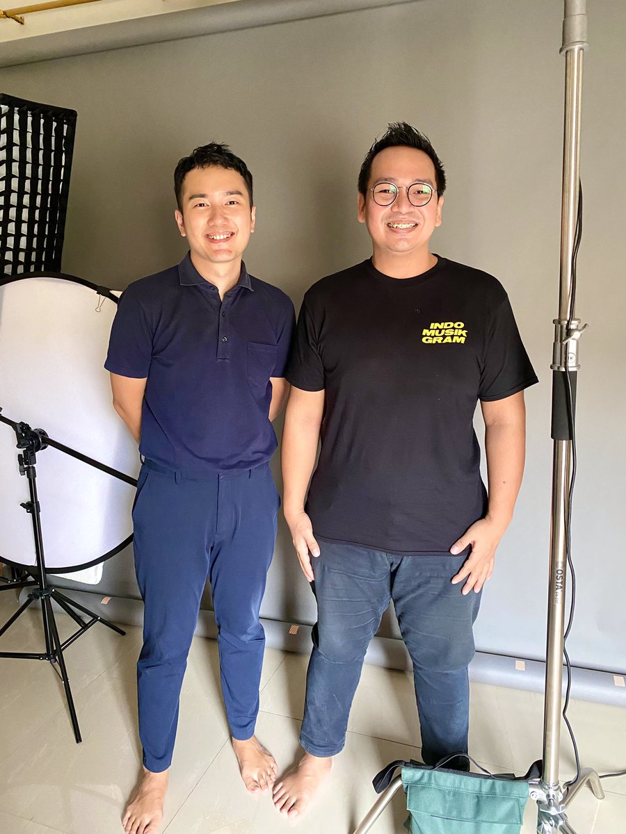 Bersua dengan professional LinkedIn headshot photographer ternama, Mas Budi Komala