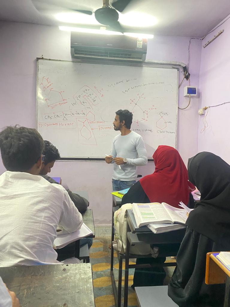 Wasim_Tutorials's tweet photo. The more you study the more you know, how less you know 💫
Join Wasim Sir's Tutorials and enter the studying atmosphere to accomplish the goal of your life ✨
For more information Contact us on 7977949841
.
.
.
#jee #neet #iitstudents #jeeneet #jeestudents https://t.co/5DSK1NKNXa