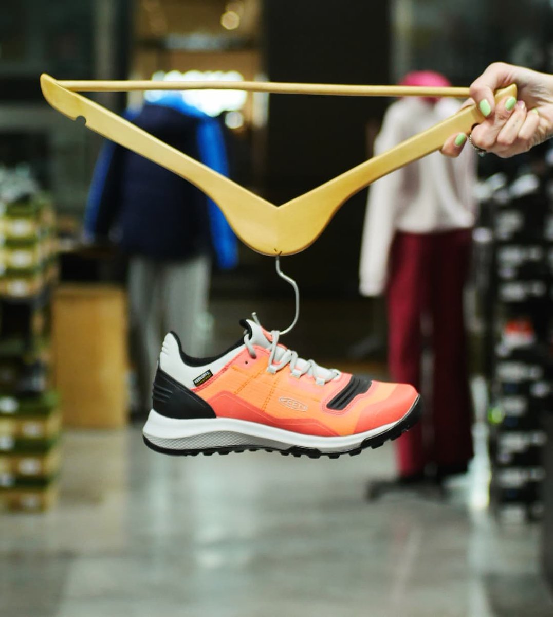 LandedStore tweet picture