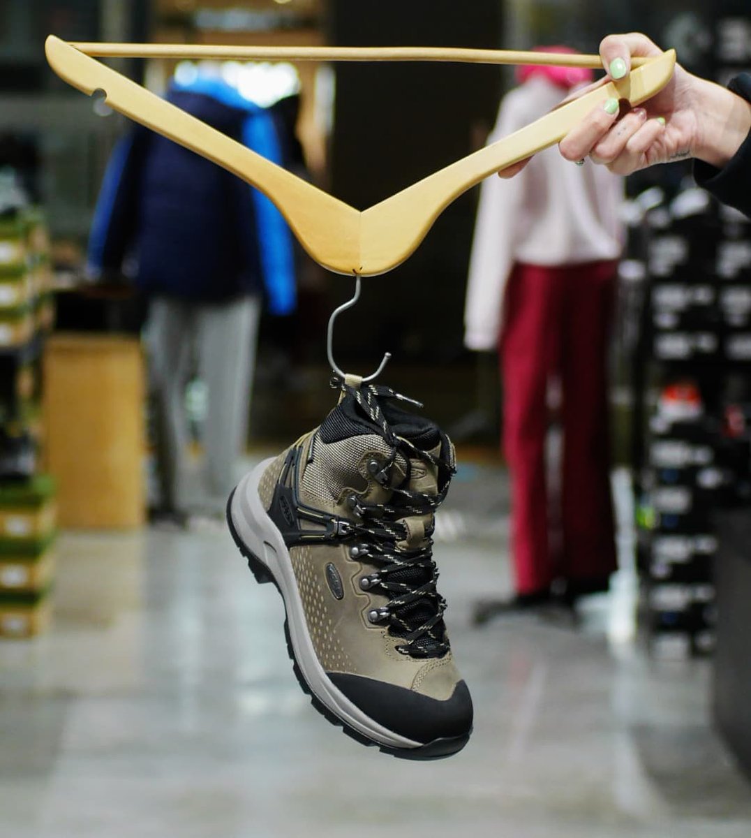 LandedStore tweet picture