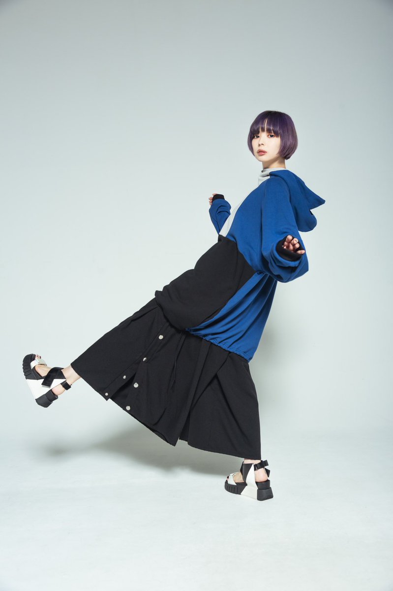 some0658's tweet photo. 【プレゼント企画】

「 Side snap HAKAMA pants 」を1名様に。

応募 : フォロー&amp;RT
〆切 : 1/30

－－－－－－－－－－－－－－－－－

《 8th collection 》PRE-ORDER
https://t.co/AjrrEkdWN8 https://t.co/GxcwQIUwyb