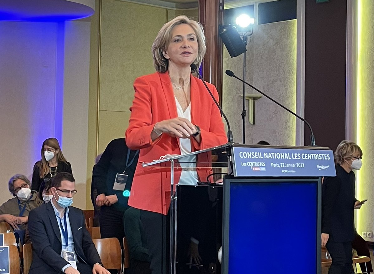 .<a href="/vpecresse/">Valérie Pécresse</a> : « Aujourd’hui votre soutien me touche, il m’honore, il m’oblige. Nous sommes ici pour incarner une troisième voie entre l’immobilisme et la démagogie. » 
#CNCentristes