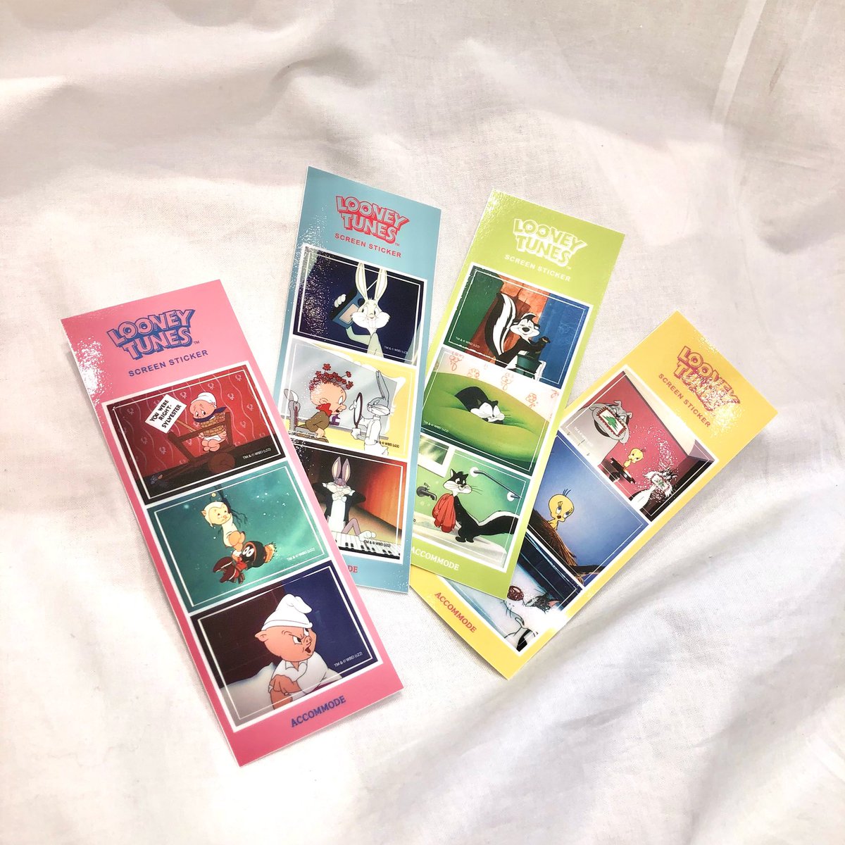 NENEME18's tweet photo. 1月31日(月)までの限定販売‼️
【LOONEY TUNES × ACCOMMODE】

#ルーニーテューンズ
《スクリーンステッカー》

1シーンずつ剥がせるので
何種類かを組み合わせてカスタマイズして
貼っていただくのも楽しいです♪

price▶︎¥550(tax in)

#neneme #ネネミィ #accommode
#looneytunes #looney #sticker https://t.co/epHIk6S5SR