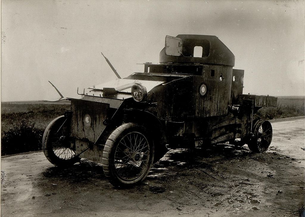PikeGrey1418's tweet photo. A Russian army Lanchester armoured car captured by the Austro-Hungarian, 1917. This was by far the most common armored vehicle to see action on the Eastern Front in the First World War, seeing service with both the Russian army and the British Royal Naval Armoured Car Division. https://t.co/ENMK0bbjn8