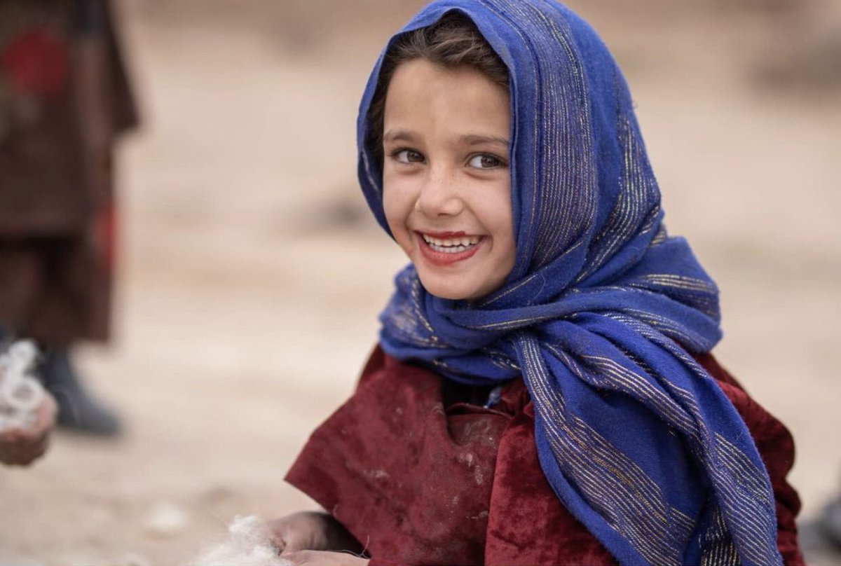 TajikUnity's tweet image. 📍Tajiks of Western Khorasan (Badghis, Herat, Farah, Ghor)

How sweet are these innocent kids 😍🥺🌺
