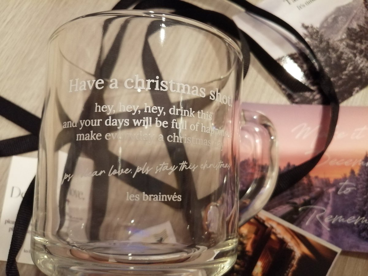 Apilvie's tweet photo. 💌🎄🎁.. ถึงจะผ่านคริสต์มาส​มาแล้วว ☁️ ❄️💕 ♡☻ @lesbrainves 🎅🥃♡ https://t.co/RVyVF0X36J
