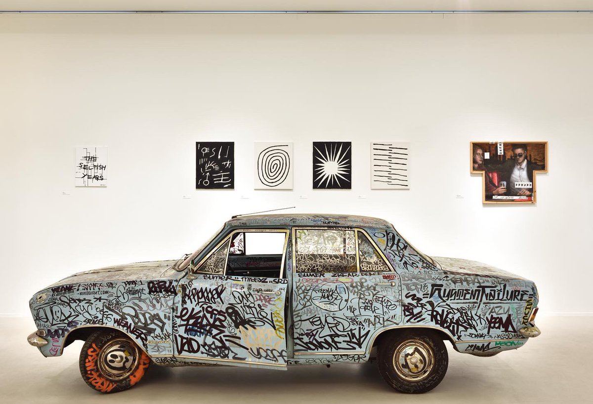 LAST DAY ⏰
L’exposition «  Graffiti dans la collection agnès b. » se termine ce soir ! 

L’occasion de venir (re)découvrir 40 ans de Graffiti avec @agnesbofficiel ❣️

_
©️ Rebecca Fanuele / La Fab. 
—

#streetart #graffiti #agnesb #galeriedujour #lastday #lastchance #paris13