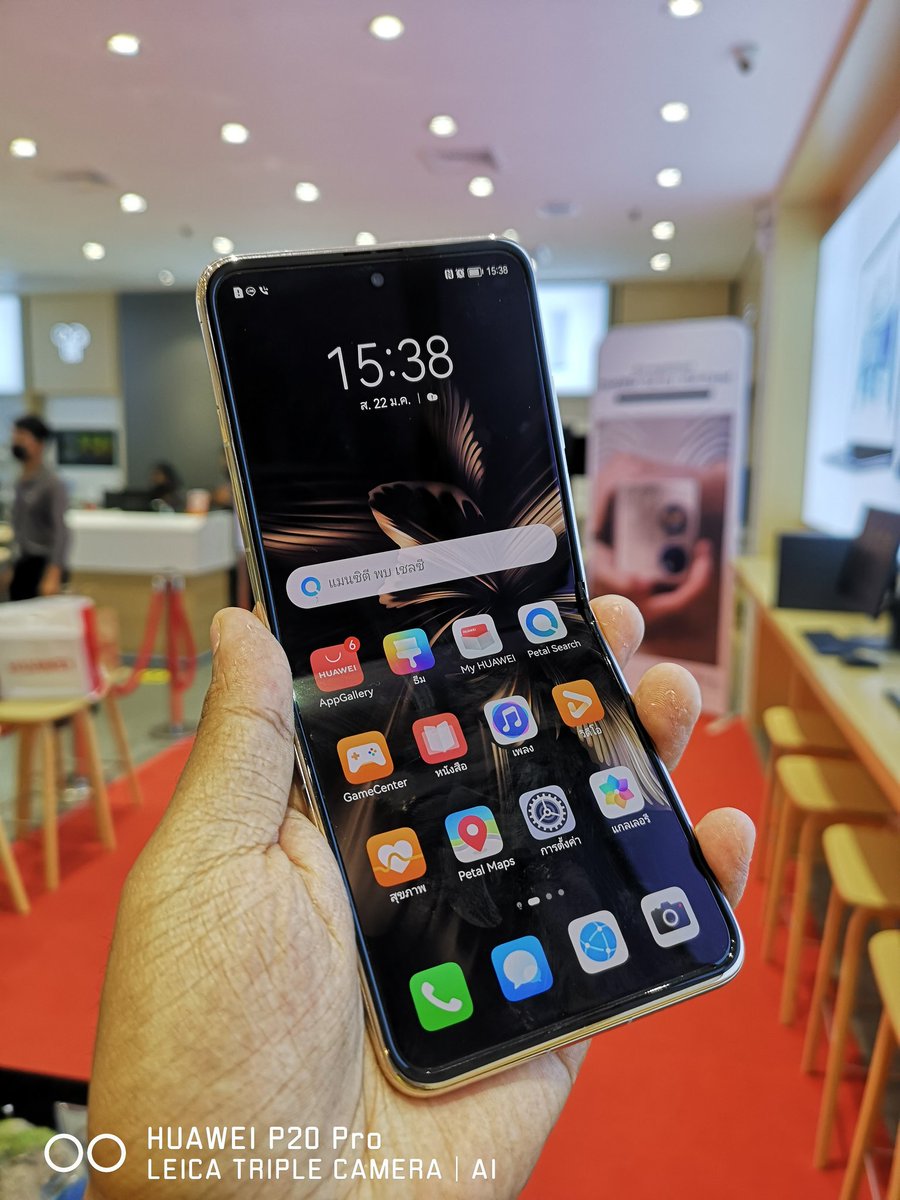 PThitichai's tweet photo. @HuaweiMobile 's P50 Series!

#HUAWEI #HUAWEIP50Pro #HUAWEIP50Pocket #HUAWEITH #ShotOnHuawei #LegendReborn https://t.co/1UsoIvgnnr