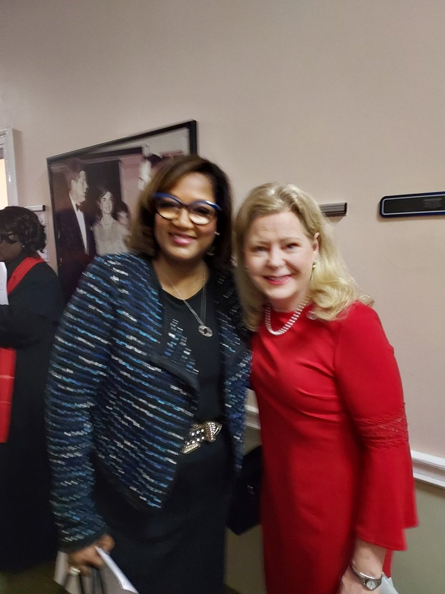 caapusa's tweet photo. We at CAAP stand for life! Our Executive Director, Deborah Owens, represented CAAP at the 2022 March for Life where people from all backgrounds gathered to fight for the most vulnerable in our society. @frfrankpavone @JanetforSenate @AlvedaCKing @faith2actiontwi #EndAbortionNow https://t.co/nUDvmapodv