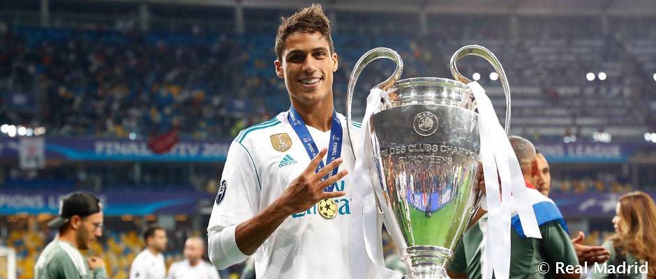 Dos enormes defensas que llegaron a coincidir 6 temporadas en el equipo. Cada uno con su estilo, los dos centrales estuvieron 10 campañas en el Bernabéu, fueron titulares, ganaron trofeos... Otra pregunta de esas complicadas: Con cuál os quedáis?
🔁 Pepe
❤ Varane
📸 Real Madrid.