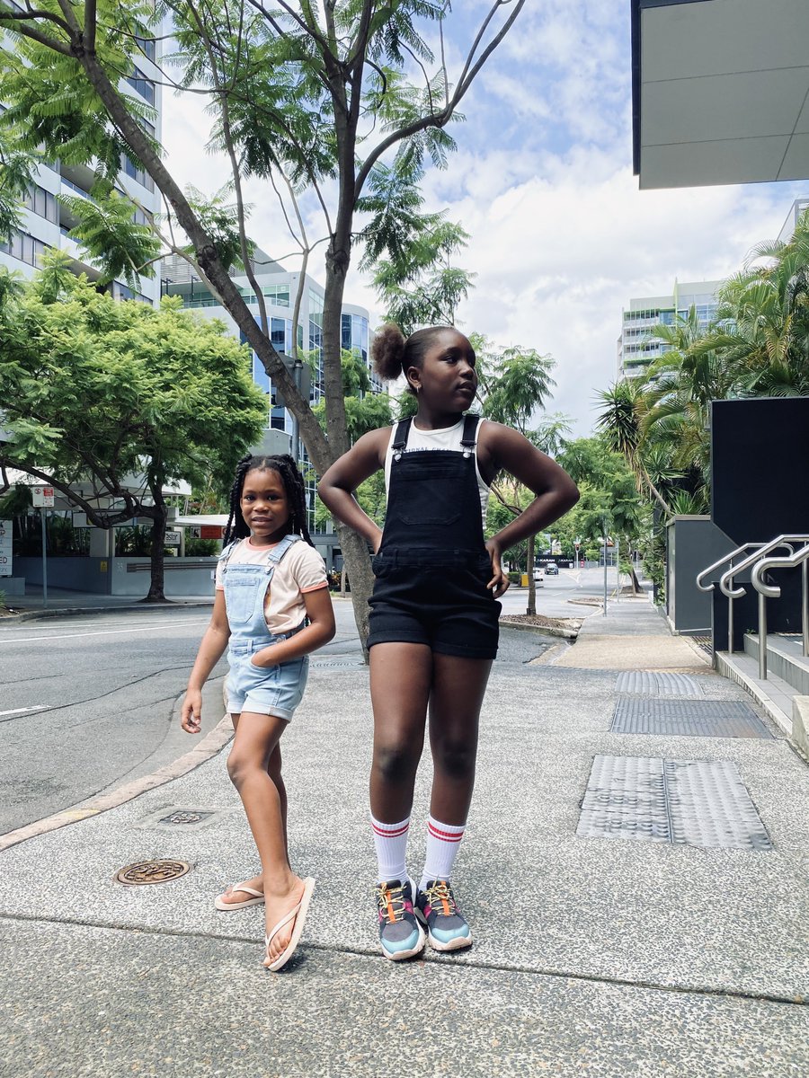 bisiolabode's tweet photo. Tag team.๐ค #helloBrisbane https://t.co/mUcSZTaV5u