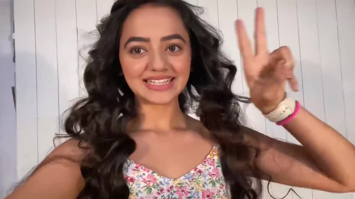 vishakha_helly's tweet photo. And it is proved man @OfficialHelly7 is dam obsessed with her hair's ๐๐๐คโค๐
#HellyShah #Hellyvlogs https://t.co/29FMIoZXv5