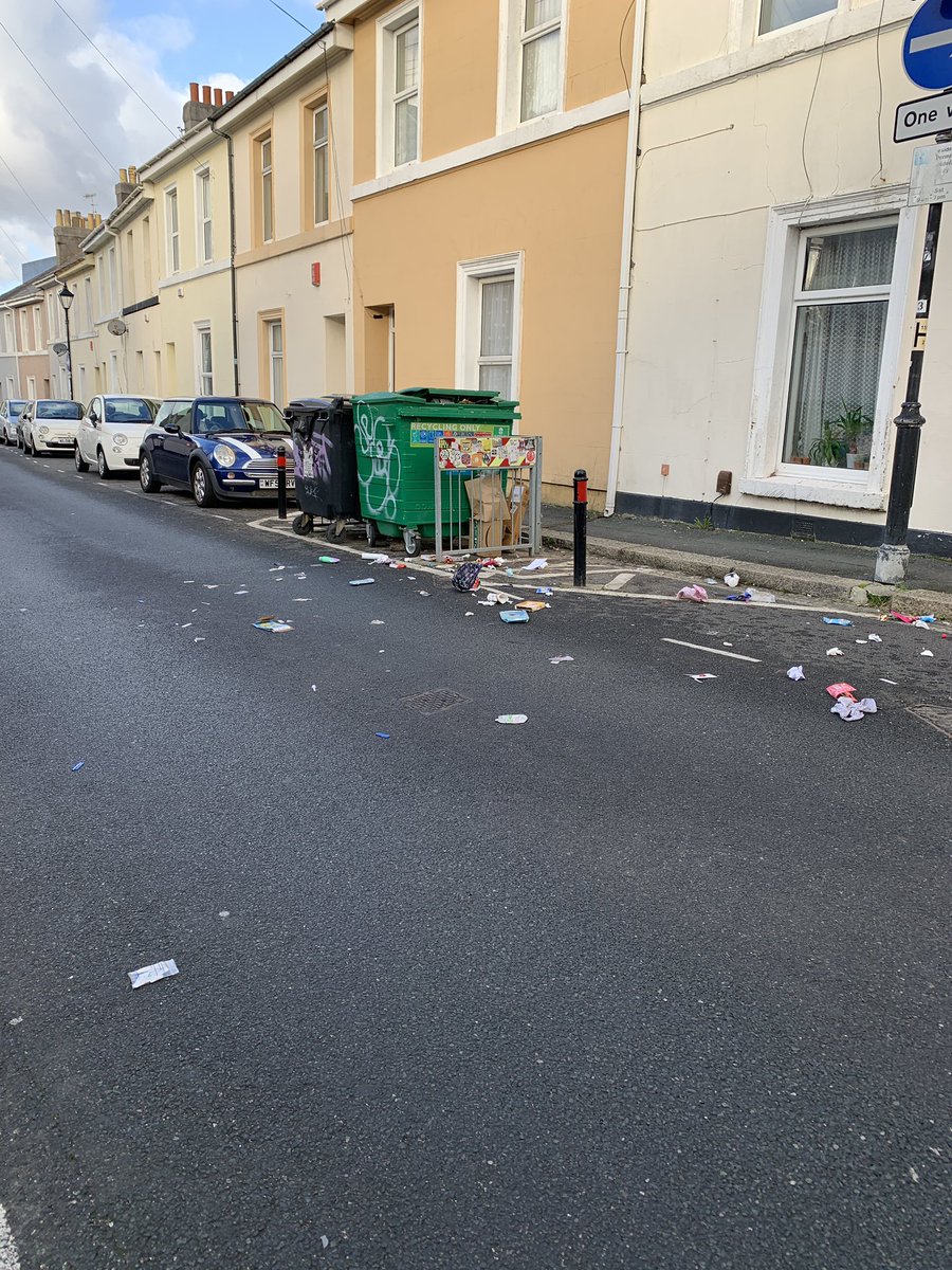 india_jolly's tweet photo. .@plymouthcc stopped giving out recycling bags, causing the houses around Clifton Pl. to rely on communal bins which aren’t emptied regularly enough, so the street looks like this nearly weekly. People want to recycle, you should provide adequate service for them to do so! https://t.co/VQj8x3WG1q