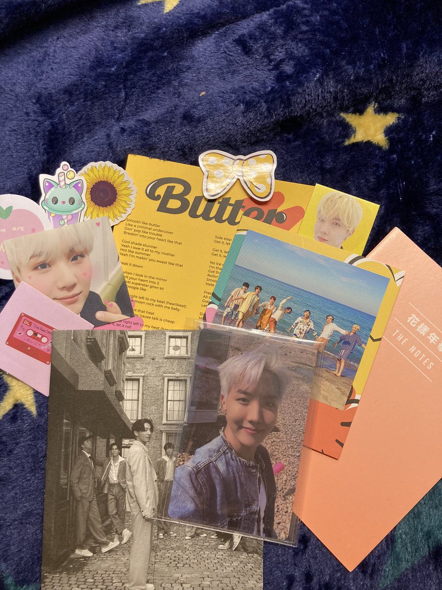 jjkookieee97's tweet photo. ATEEEEE @lxvejjkthbuys sjskkssj thank you so muchhhhh for this gift 🥺🥺 love you so muchhh🥺💜💜💜 jowa who tayo dito😘😘 

Hobi m2u sparks so muchhhh 💥💥💥💥💥💥💥💥💥

Also , Thank you @koobicart_ph for the safe packaging and smooth transaction 🥺💜 #koobiTY https://t.co/heaGZ39aIe