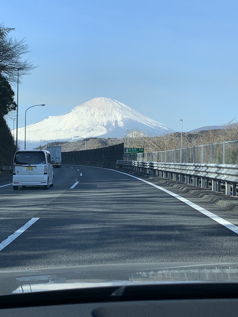 Kadal5220's tweet photo. 静岡に向かってます✨多分何もお迎えしないけど我が家の恒例行事なので行く🥺 https://t.co/c00iVYp8g7