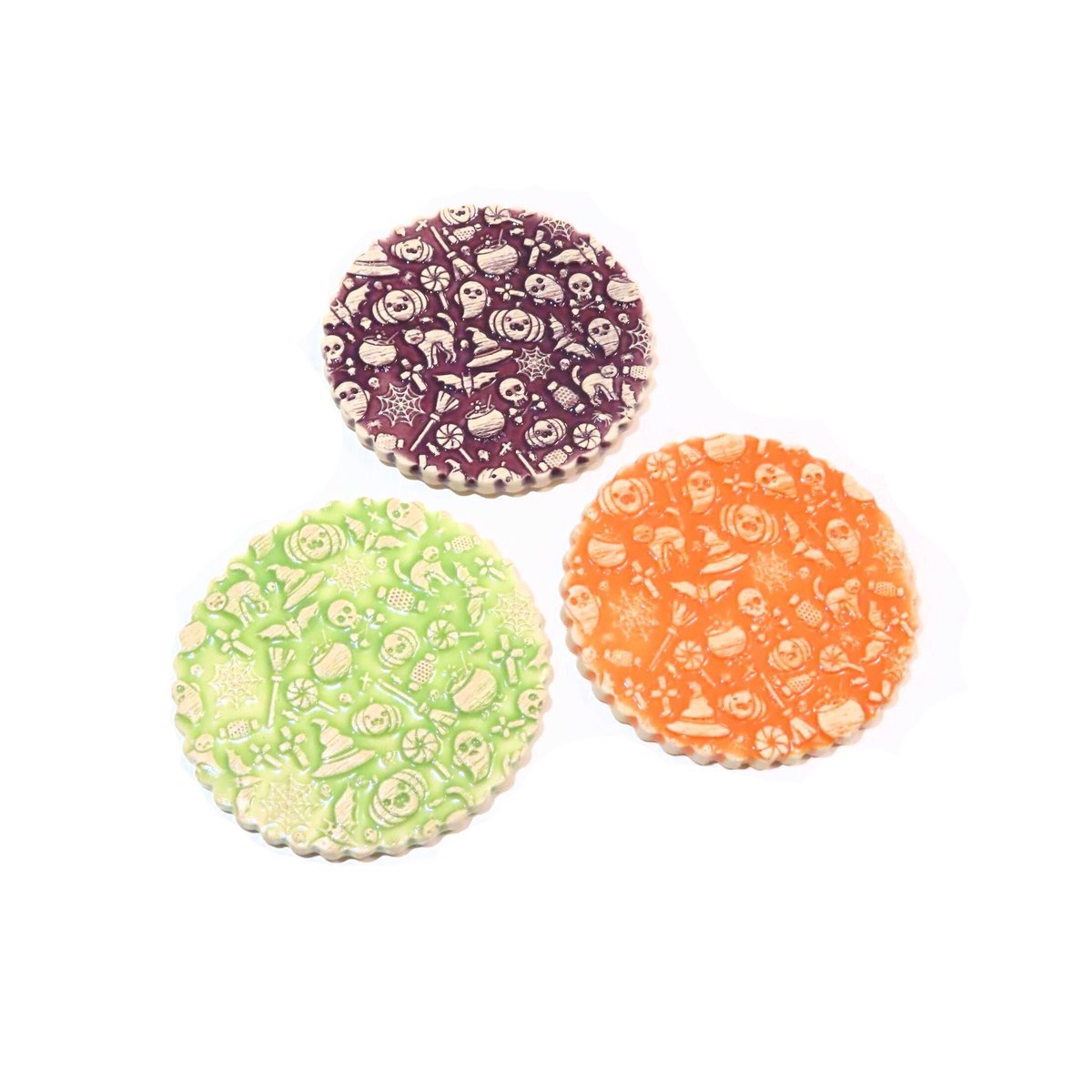 JKCJewelry's tweet photo. Halloween Coaster Set in Orange Purple or Green, Pumpkin, Ghost, Skull, Mix Match, Colorful Coasters, Gift Idea, Holiday Decor, Spooky Set https://t.co/T5MIDHkqCP #pottery #ceramics #art #handmade #CeramicCoaster https://t.co/gTHTIPYXvc