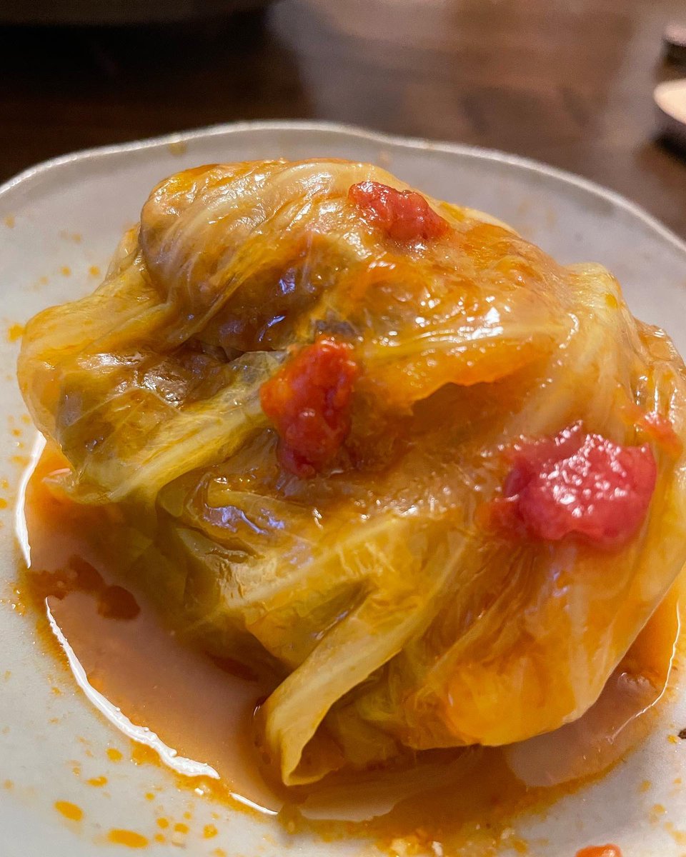 oyajipowers's tweet photo. ロールキャベキャベって奴ぁ…♡ #rollcabbage #tasty #tomatosauce #ロールキャベツ #優しい味 #んまひ❤️ #トマトソース #🍅 https://t.co/ov3CMs2fZZ