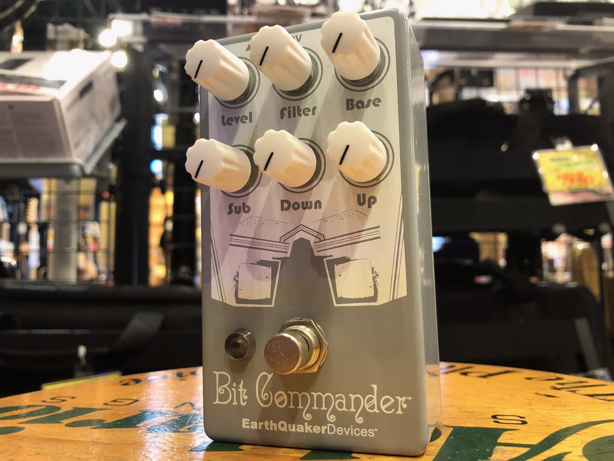 espcustomshop's tweet photo. 【商品情報!】EarthQuaker Devices Bit Commander
昔のゲームサウンドを彷彿とさせる飛び道具エフェクター‼️
様々なエフェクターと組み合わせると個性的なサウンドメイキング可能‼️気になるサウンドは是非店頭にて‼️
詳細・ご注文は↓
https://t.co/0op6aGVGko
#EarthQuakerDevices #BitCommander https://t.co/9nK4L59L07