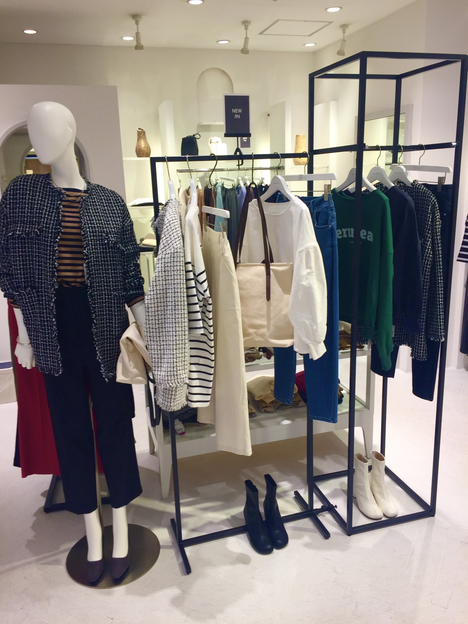 美品 Doux Archives ドゥアルシーヴ ネイビー 花柄 裏地付 綿 ロングスカート Ensino Ssp Go Gov Br